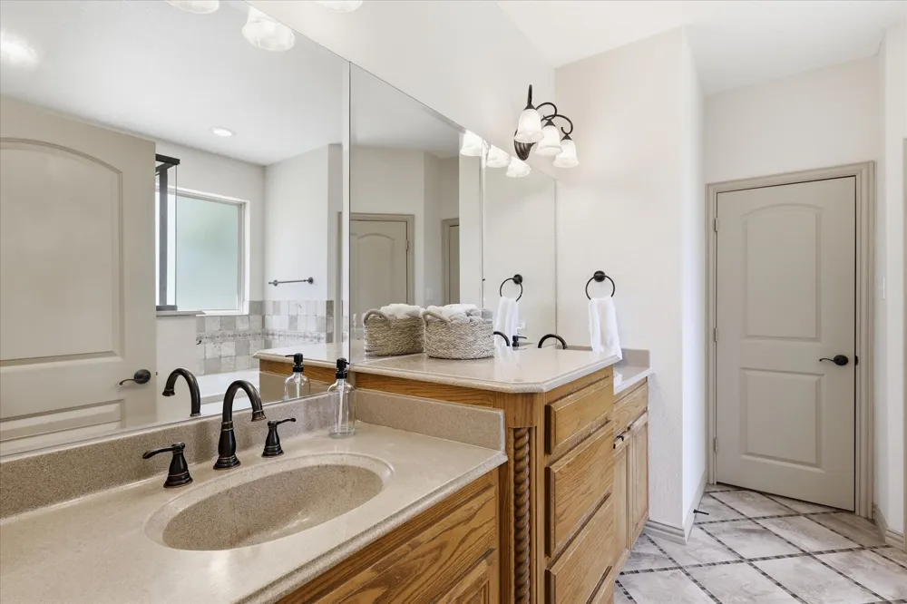 149 Overton Ridge Circle Weatherford, TX 76088