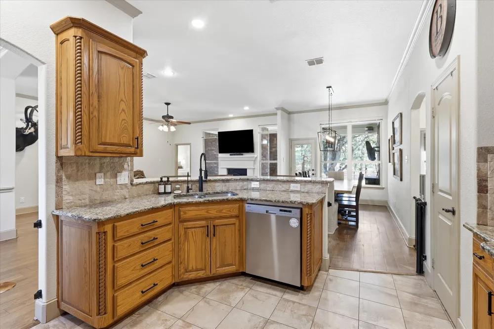 149 Overton Ridge Circle Weatherford, TX 76088