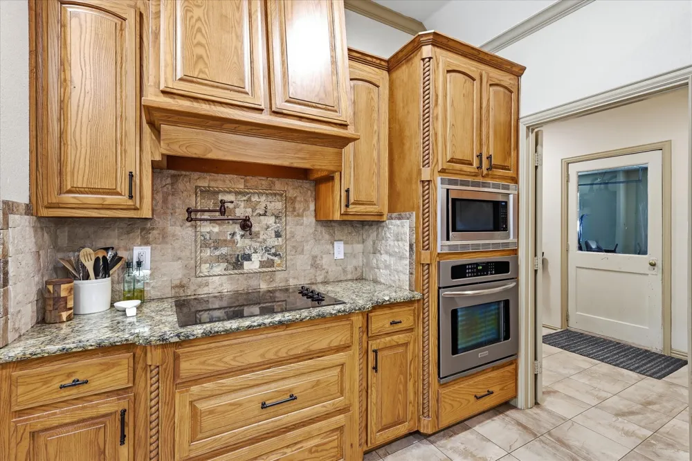 149 Overton Ridge Circle Weatherford, TX 76088
