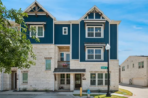 800 Comal Drive