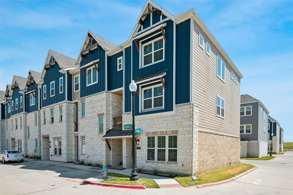 800 Comal Drive Plano, TX 75075