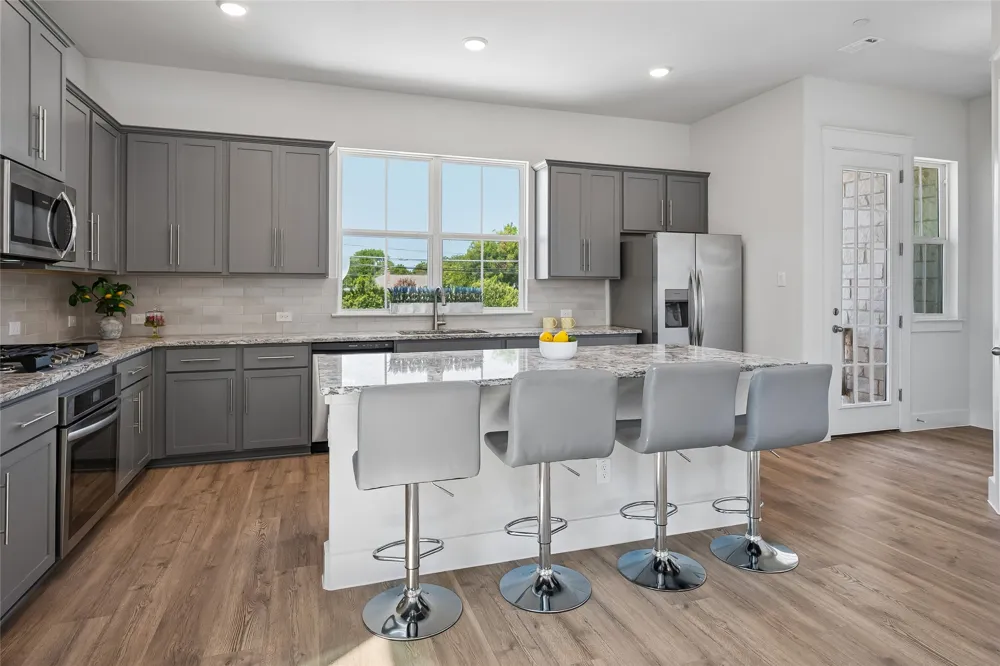 800 Comal Drive Plano, TX 75075