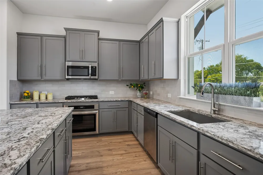 800 Comal Drive Plano, TX 75075