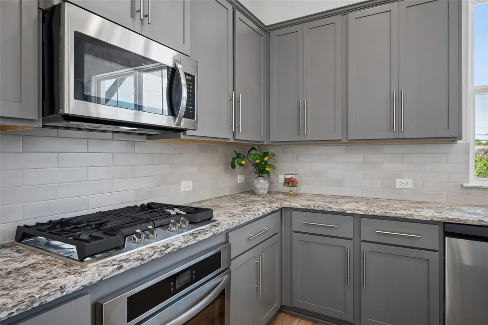 800 Comal Drive Plano, TX 75075