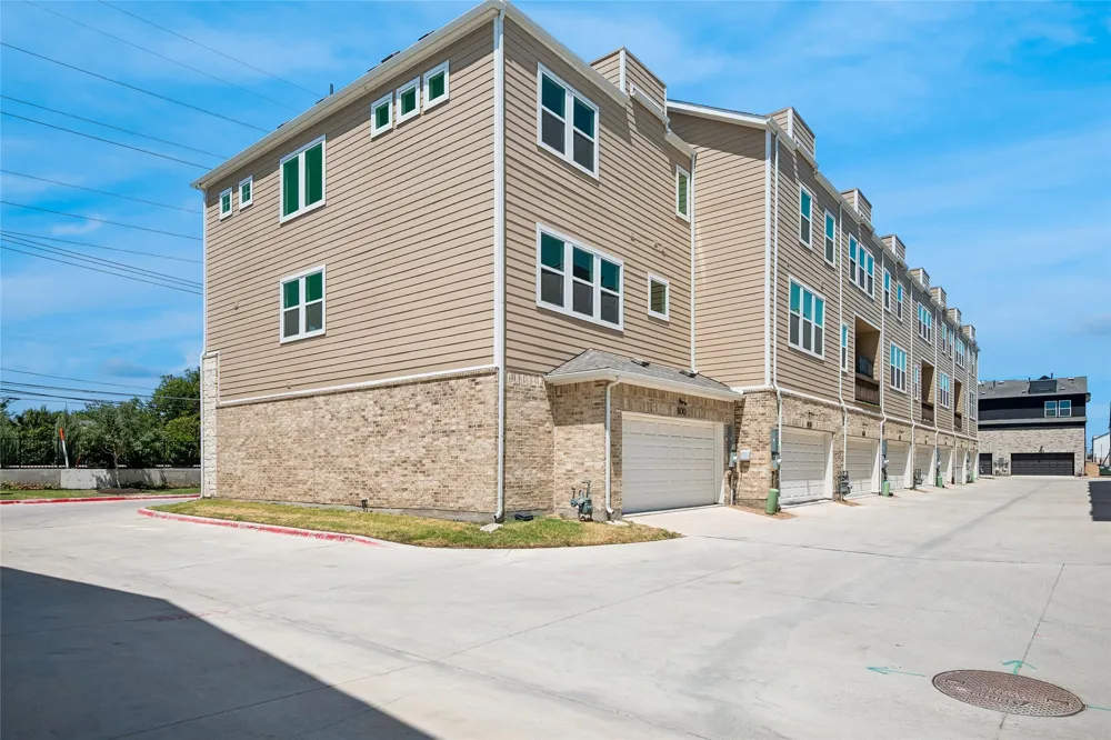 800 Comal Drive Plano, TX 75075