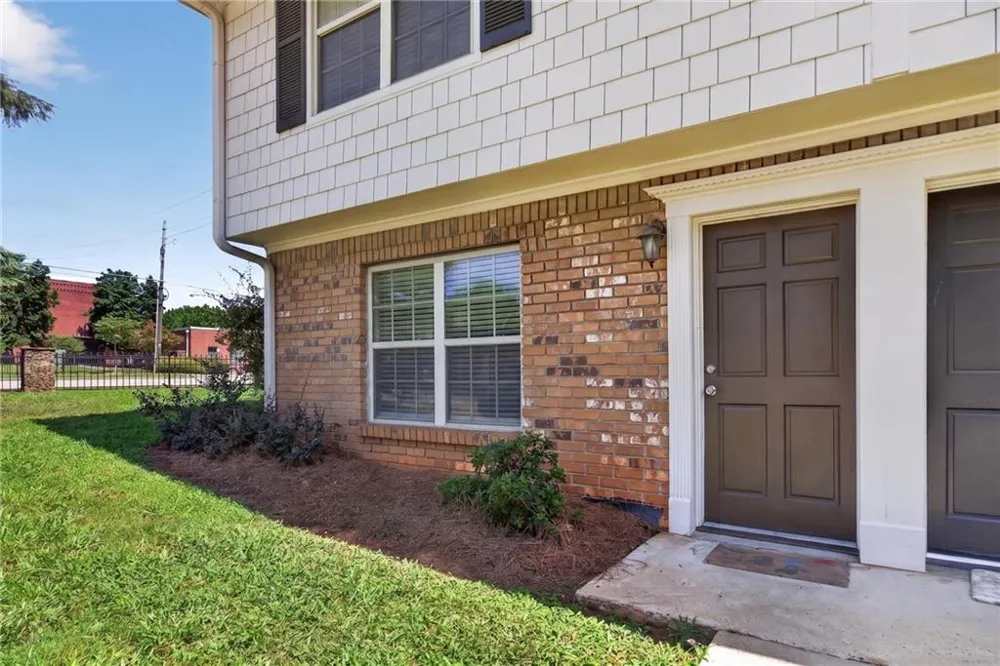 1 Villa Court SE Smyrna, GA 30080