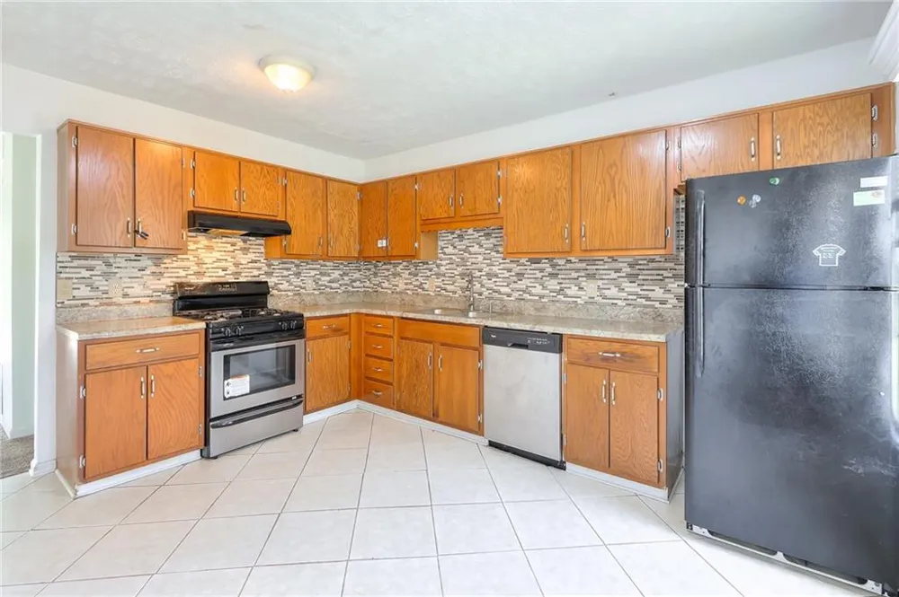 502 Harbor Lake Court Marietta, GA 30066