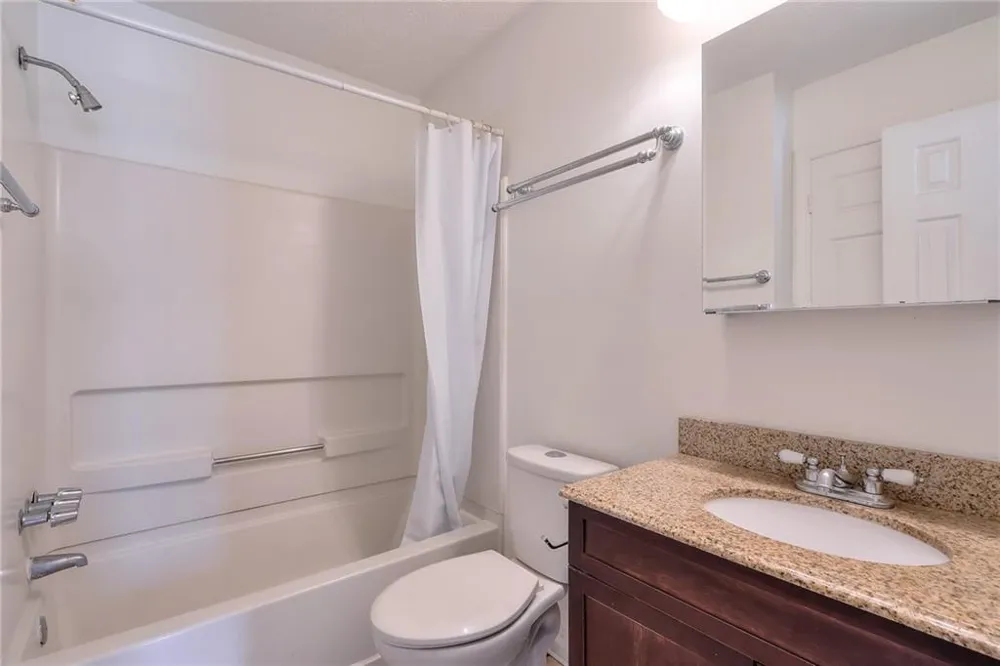 502 Harbor Lake Court Marietta, GA 30066