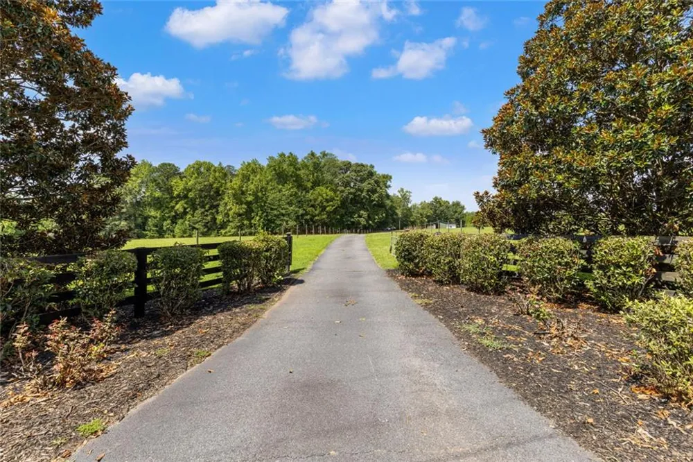 1064 Chappell Mill Road Milner, GA 30257