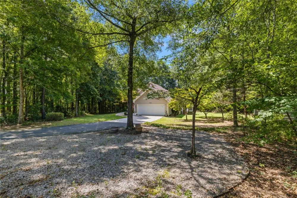 1064 Chappell Mill Road Milner, GA 30257