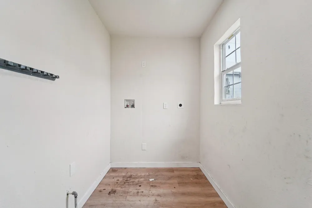 5224 Bernardo De Galvez #A Galveston, TX 77551