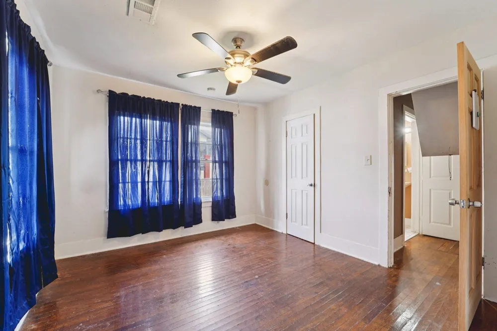 5224 Bernardo De Galvez #A Galveston, TX 77551