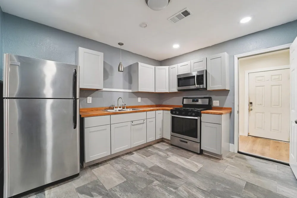 5224 Bernardo De Galvez #A Galveston, TX 77551