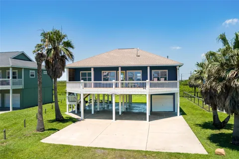 3233 Castle Drive
