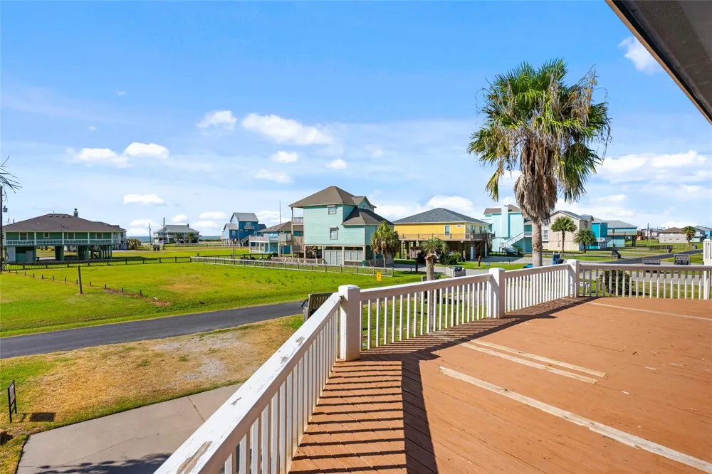 3233 Castle Drive Crystal Beach, TX 77650