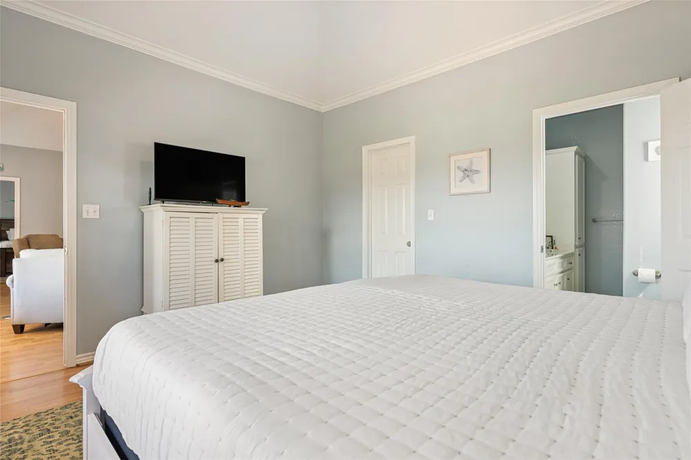 3233 Castle Drive Crystal Beach, TX 77650