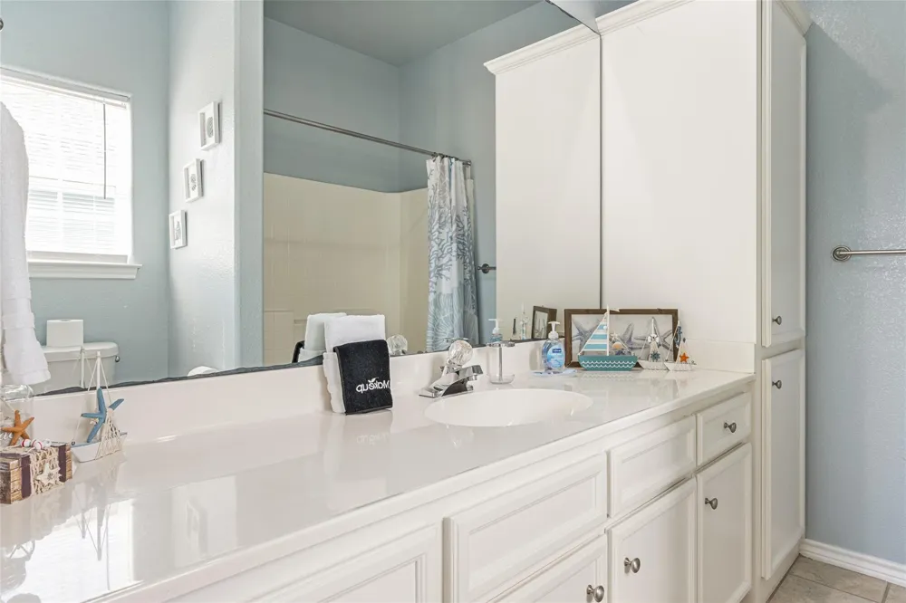 3233 Castle Drive Crystal Beach, TX 77650
