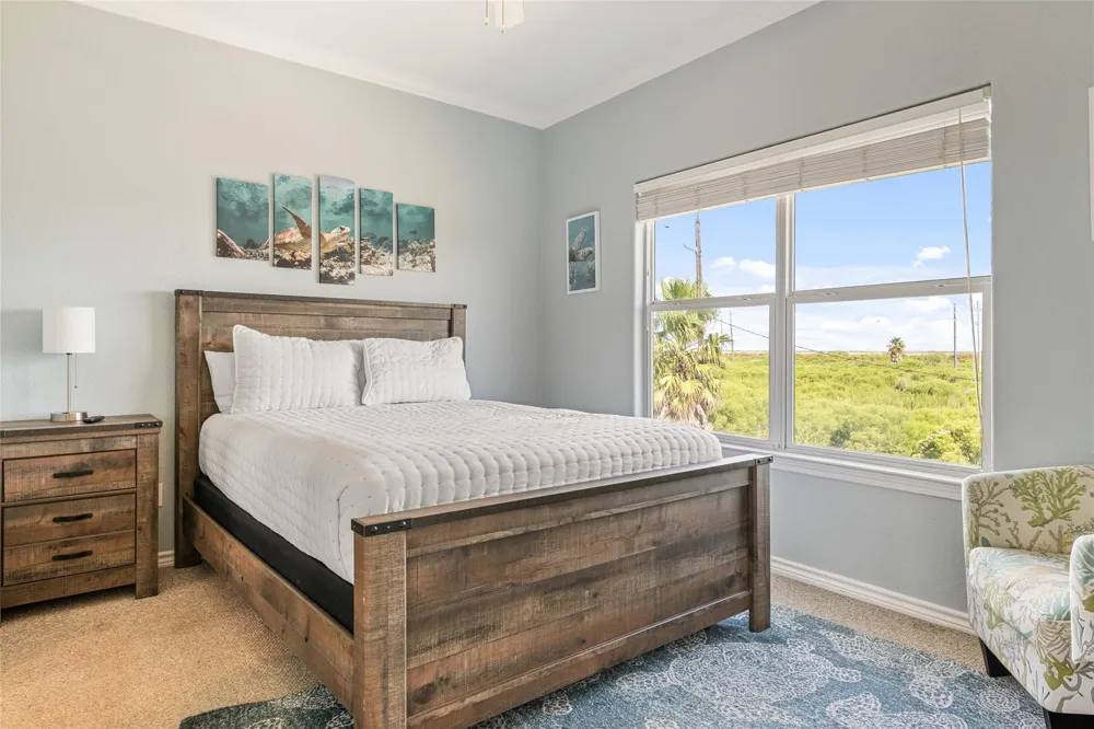 3233 Castle Drive Crystal Beach, TX 77650