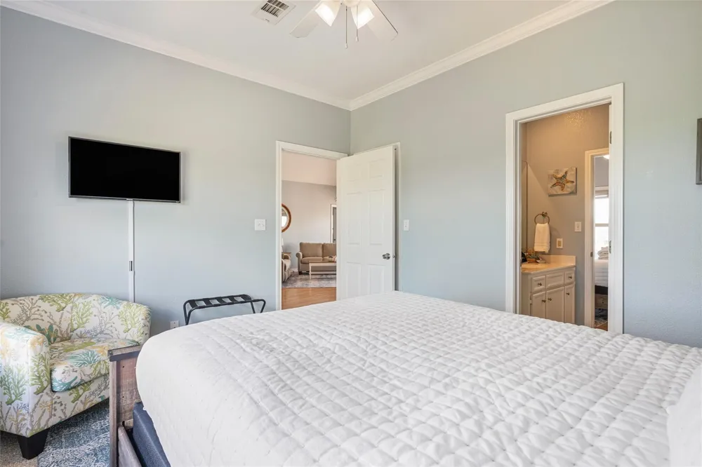 3233 Castle Drive Crystal Beach, TX 77650