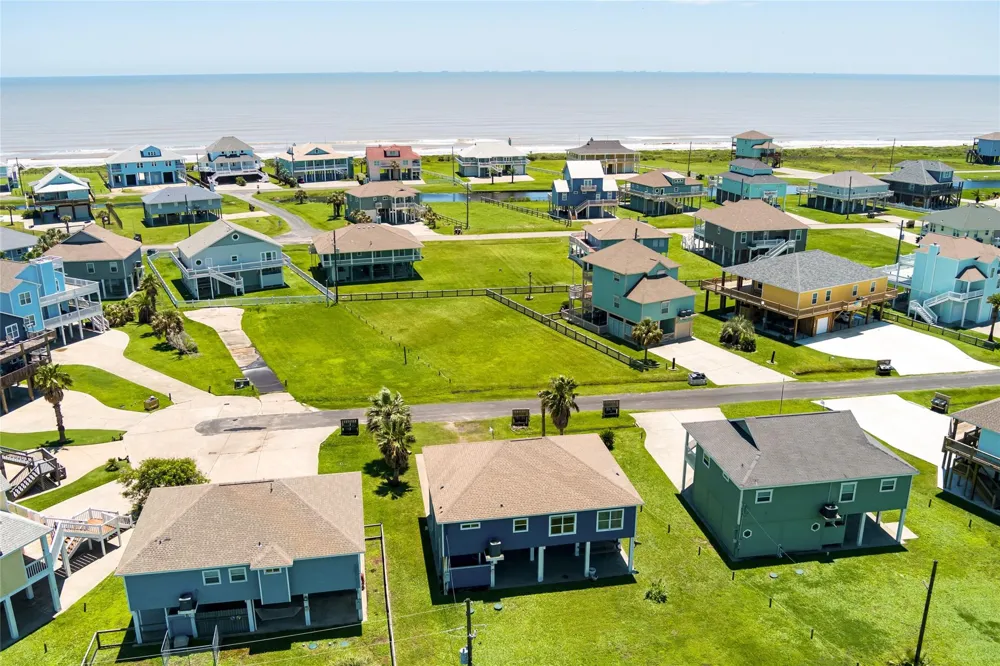3233 Castle Drive Crystal Beach, TX 77650