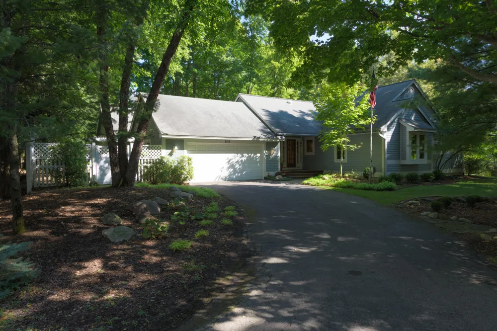 848 W Center Street Douglas, MI 49406