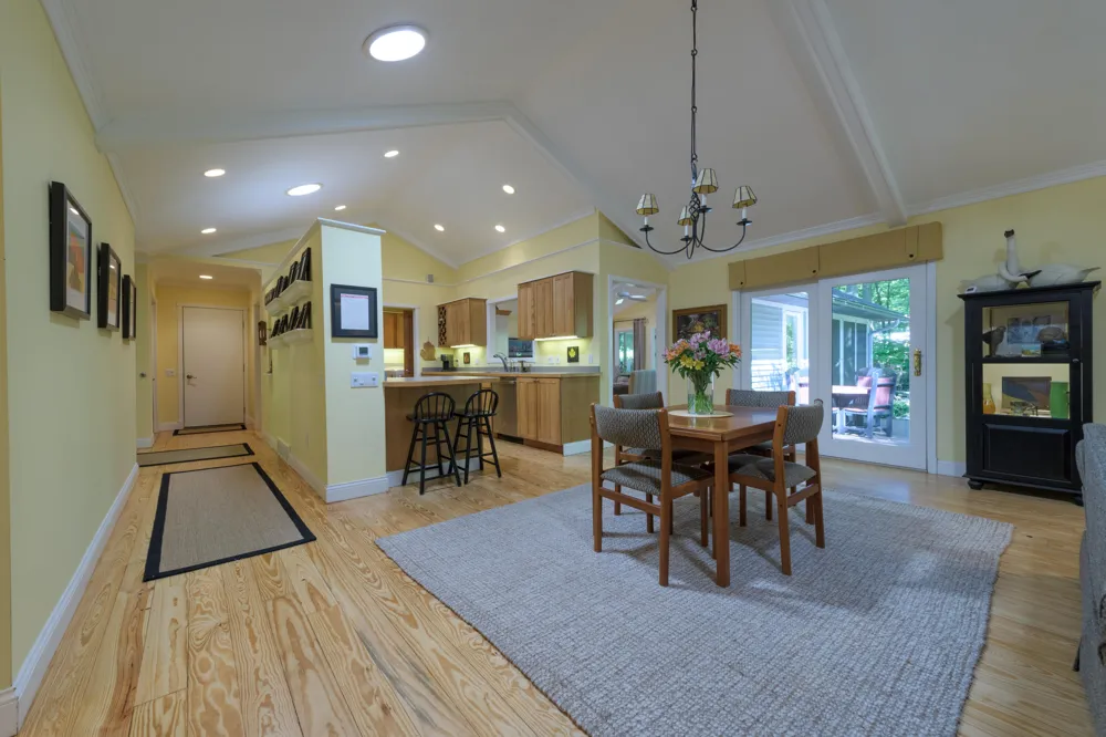 848 W Center Street Douglas, MI 49406
