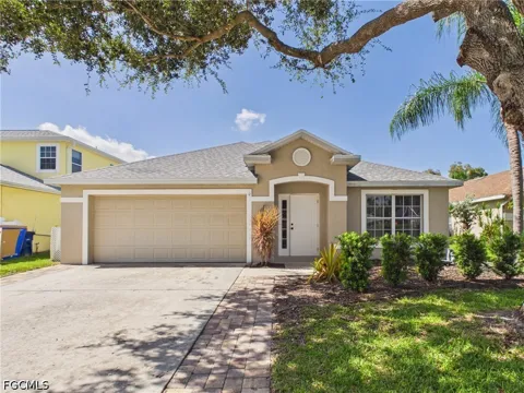 Oakmont Ridge Circle