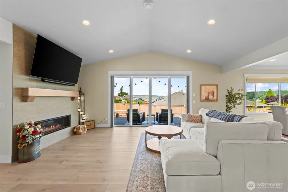 7598 Sandin Lane Gig Harbor, WA 98335