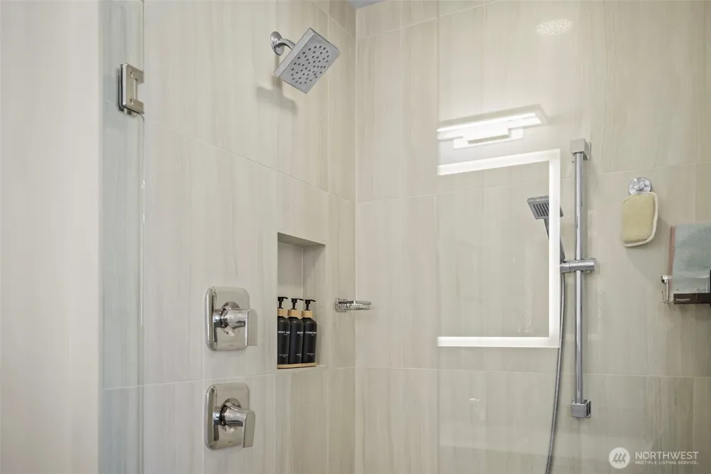 7598 Sandin Lane Gig Harbor, WA 98335