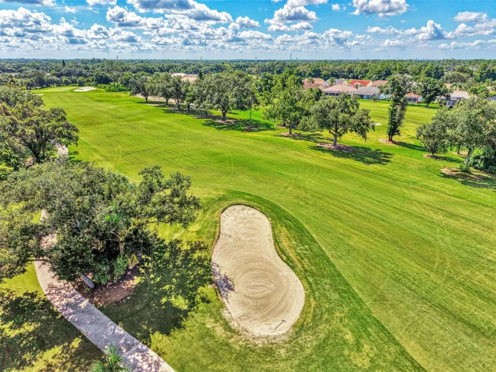 6904 DREWRYS BLUFF #807 Bradenton, FL 34203