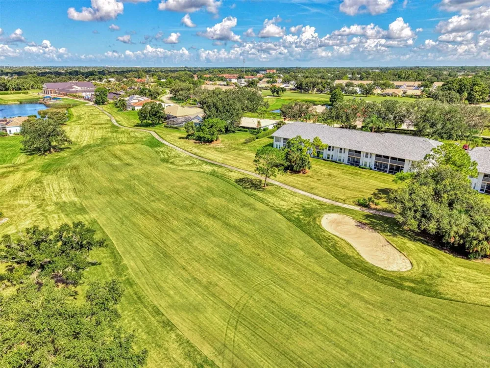 6904 DREWRYS BLUFF #807 Bradenton, FL 34203