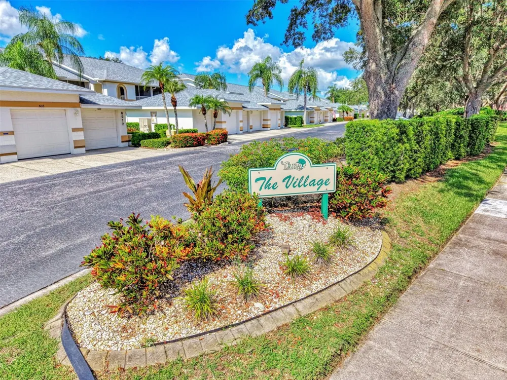 6904 DREWRYS BLUFF #807 Bradenton, FL 34203