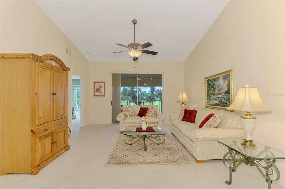 6904 DREWRYS BLUFF #807 Bradenton, FL 34203