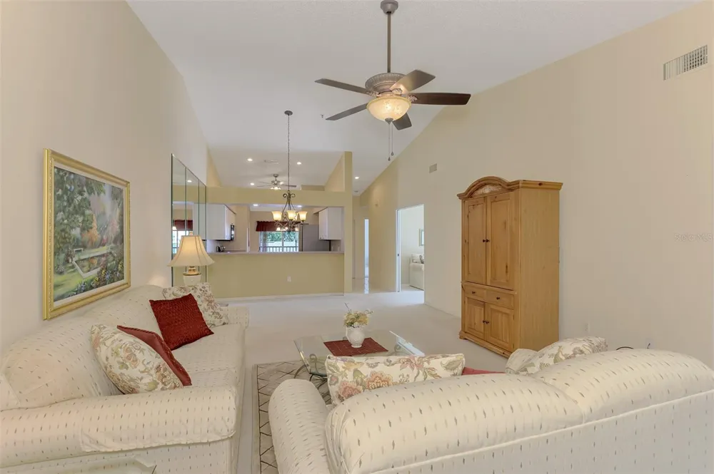 6904 DREWRYS BLUFF #807 Bradenton, FL 34203