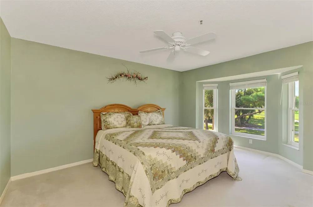 6904 DREWRYS BLUFF #807 Bradenton, FL 34203