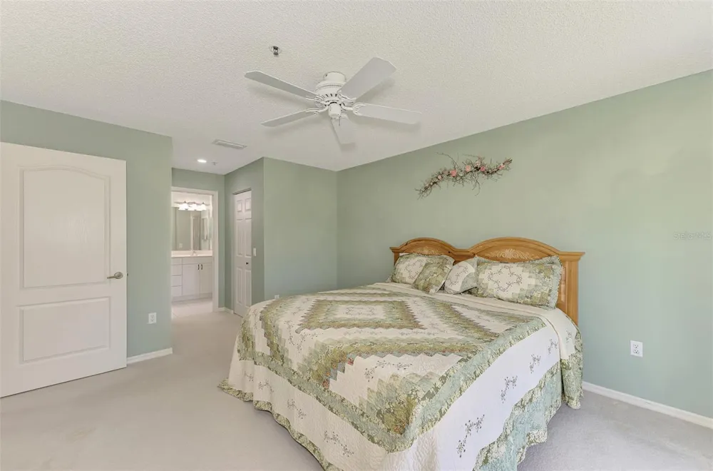 6904 DREWRYS BLUFF #807 Bradenton, FL 34203