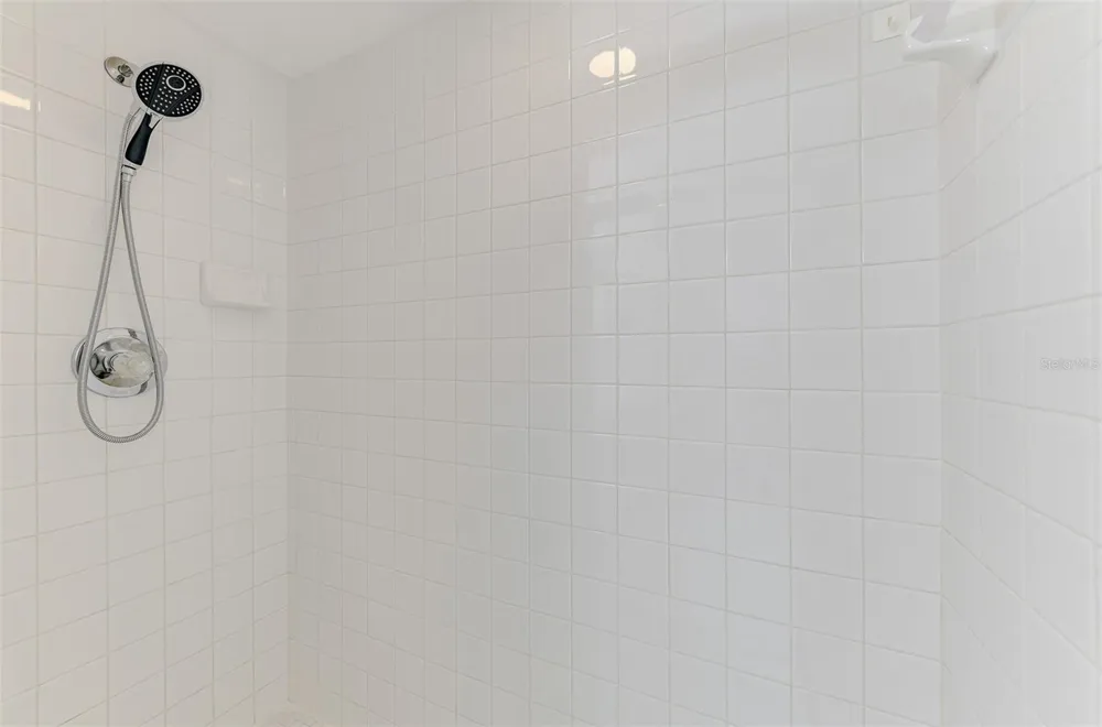 6904 DREWRYS BLUFF #807 Bradenton, FL 34203