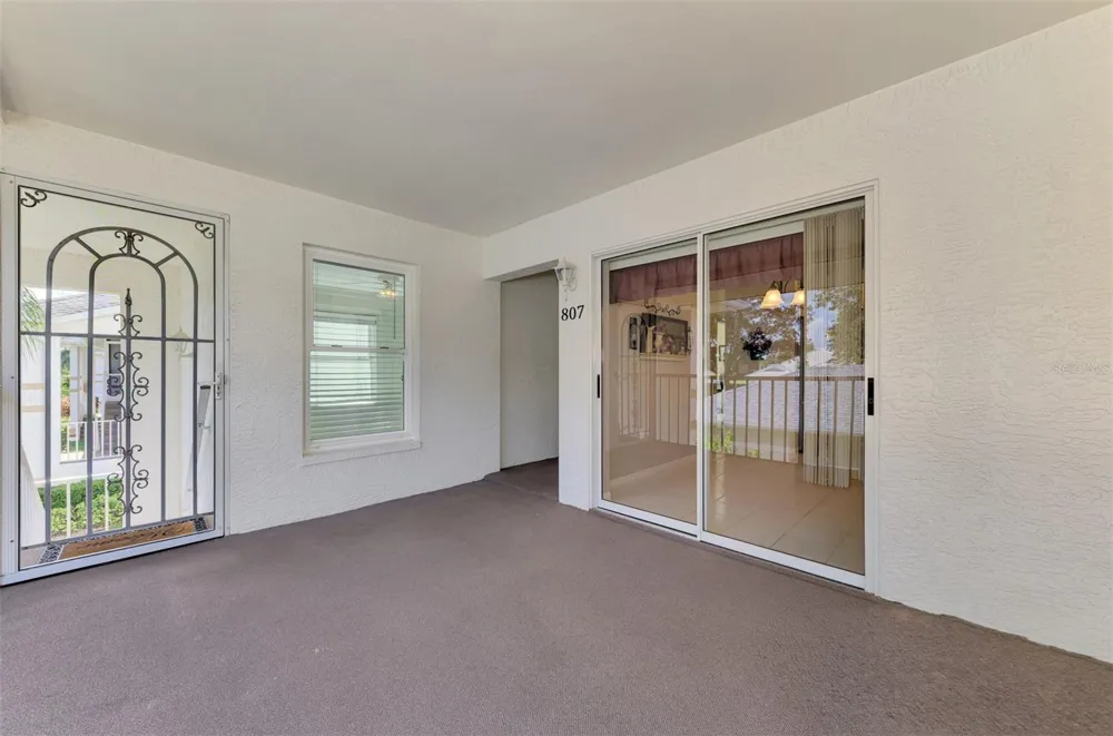 6904 DREWRYS BLUFF #807 Bradenton, FL 34203