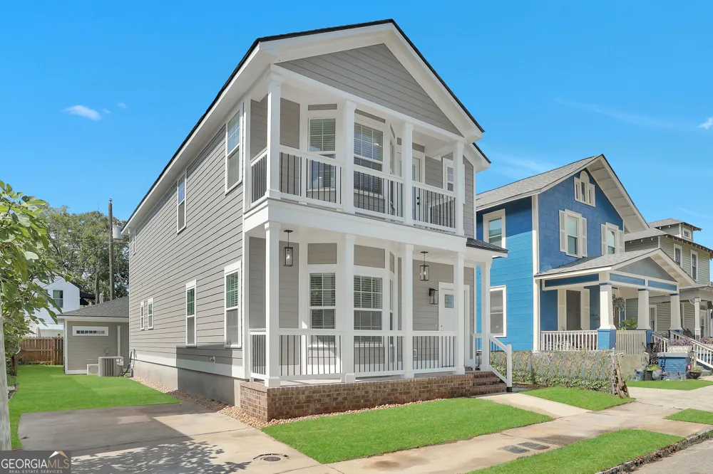 615 E 38th ST Savannah, GA 31401