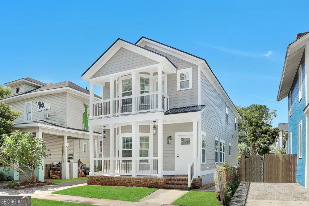 615 E 38th ST Savannah, GA 31401