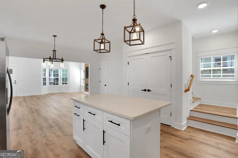615 E 38th ST Savannah, GA 31401