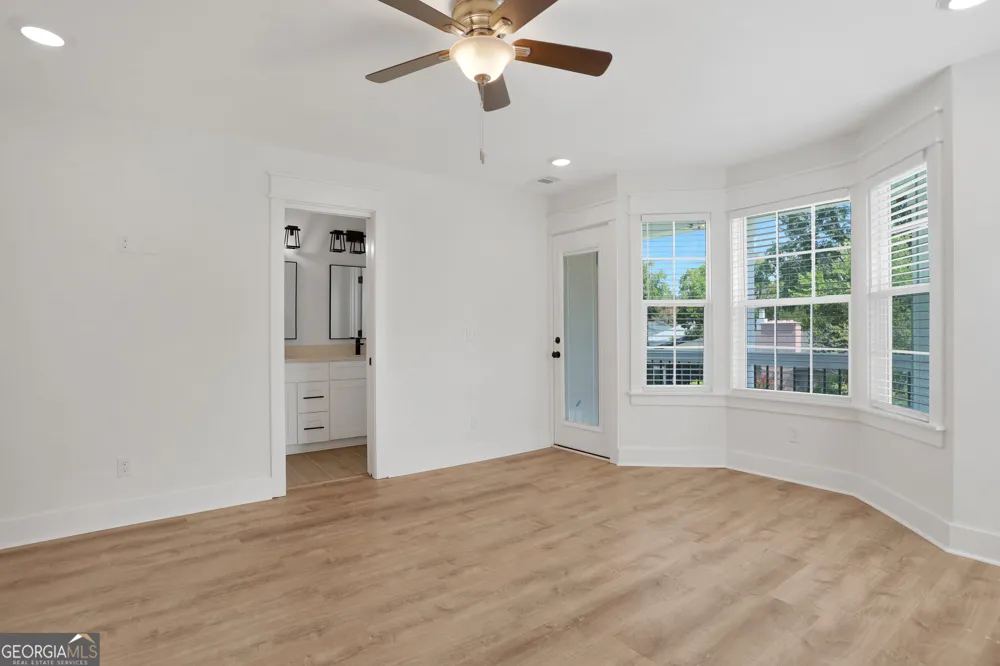 615 E 38th ST Savannah, GA 31401