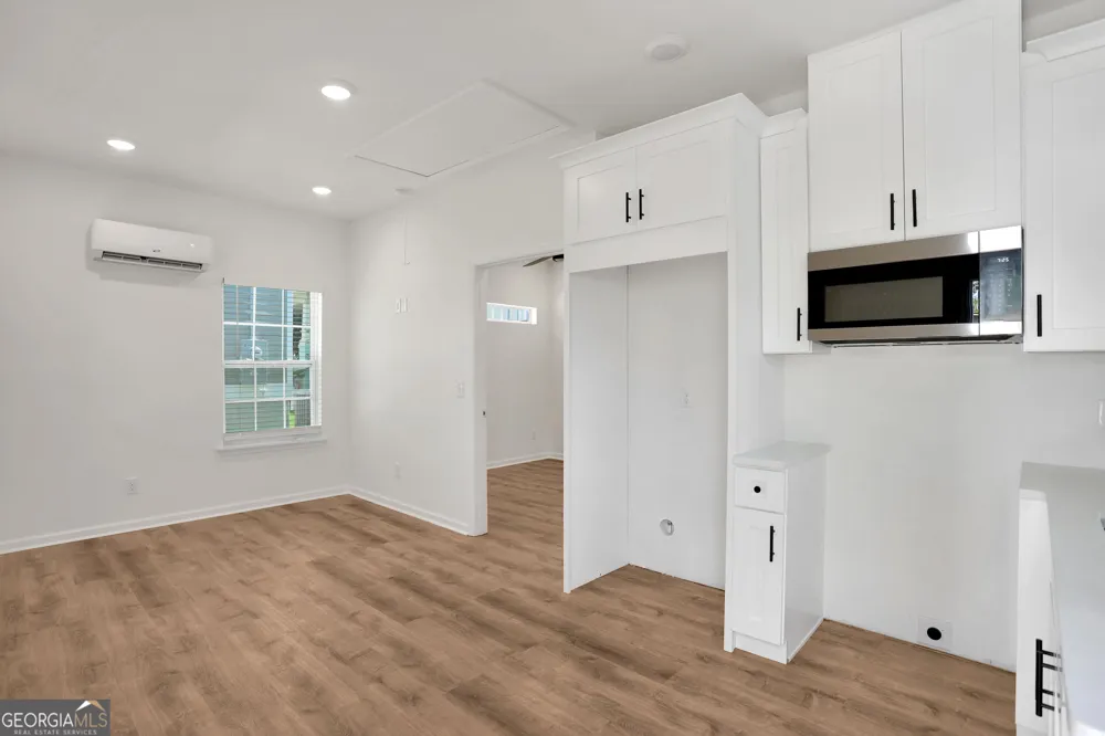 615 E 38th ST Savannah, GA 31401