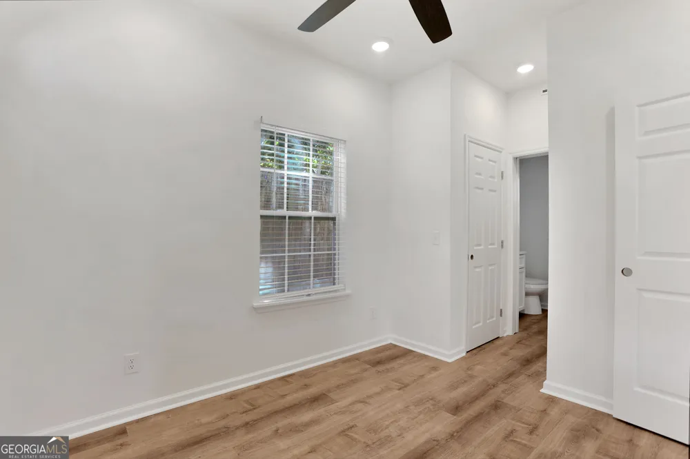 615 E 38th ST Savannah, GA 31401