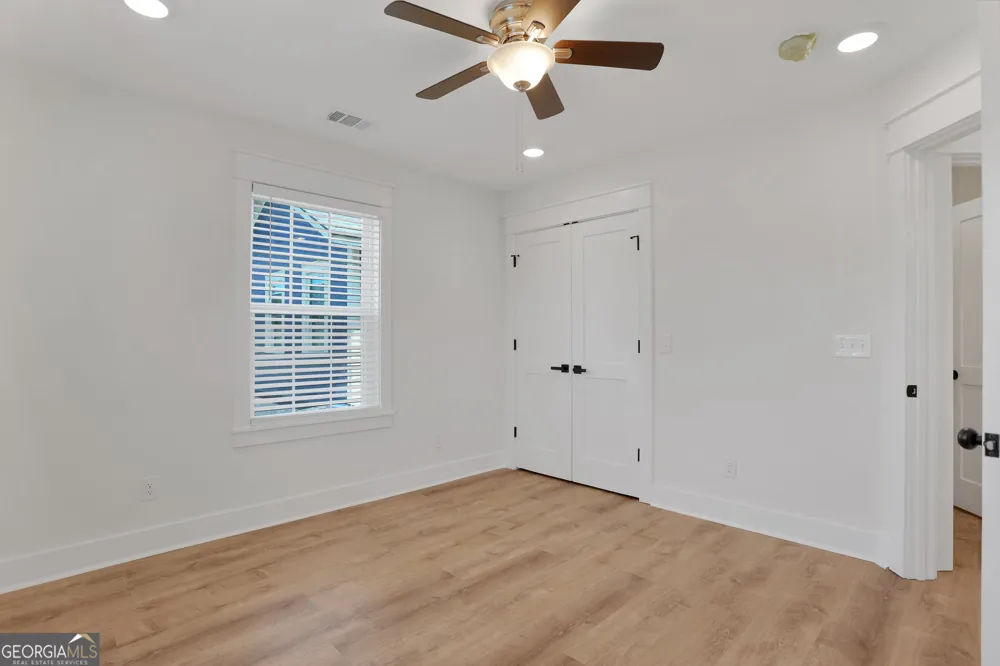 615 E 38th ST Savannah, GA 31401
