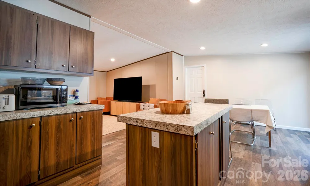 737 Pleasantdale Drive Shelby, NC 28150