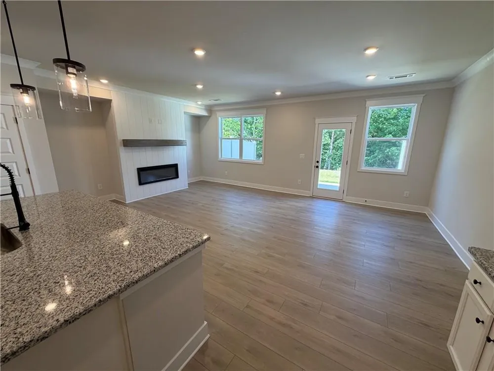 4222 Oak View Lane Gainesville, GA 30504