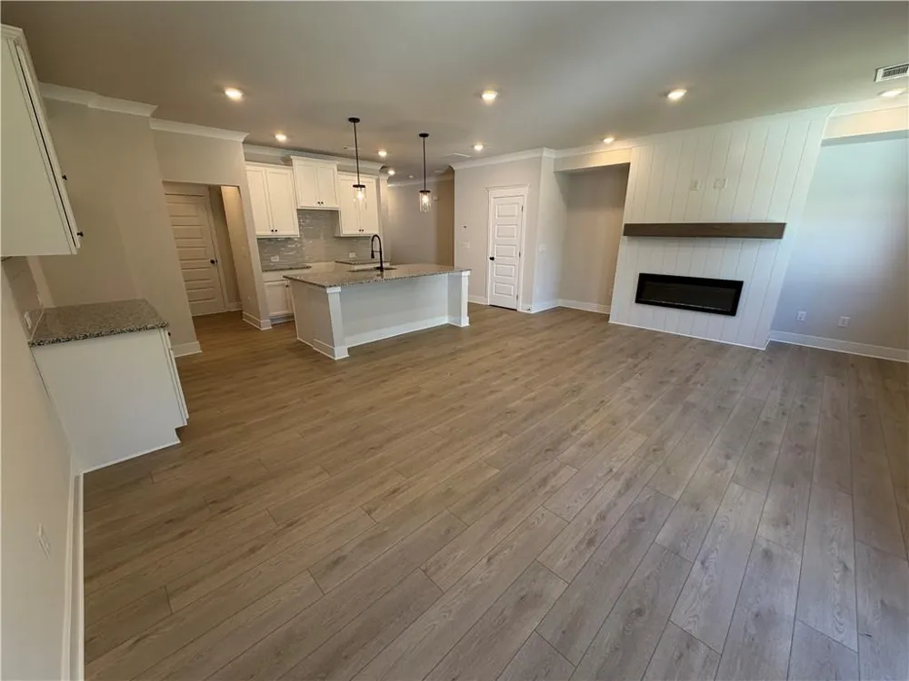 4222 Oak View Lane Gainesville, GA 30504