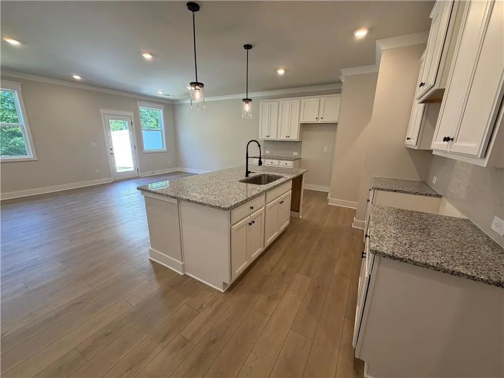 4222 Oak View Lane Gainesville, GA 30504