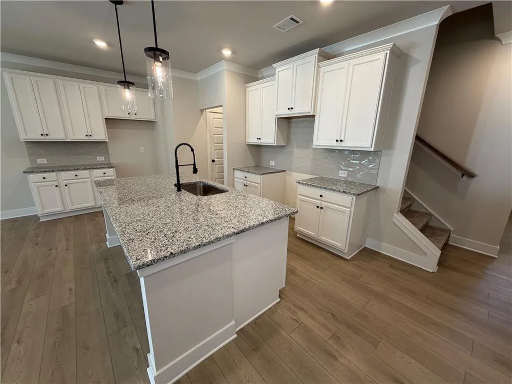 4222 Oak View Lane Gainesville, GA 30504